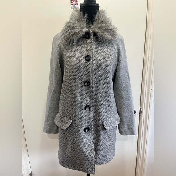Lightweight Coat - Picture 1 of 7